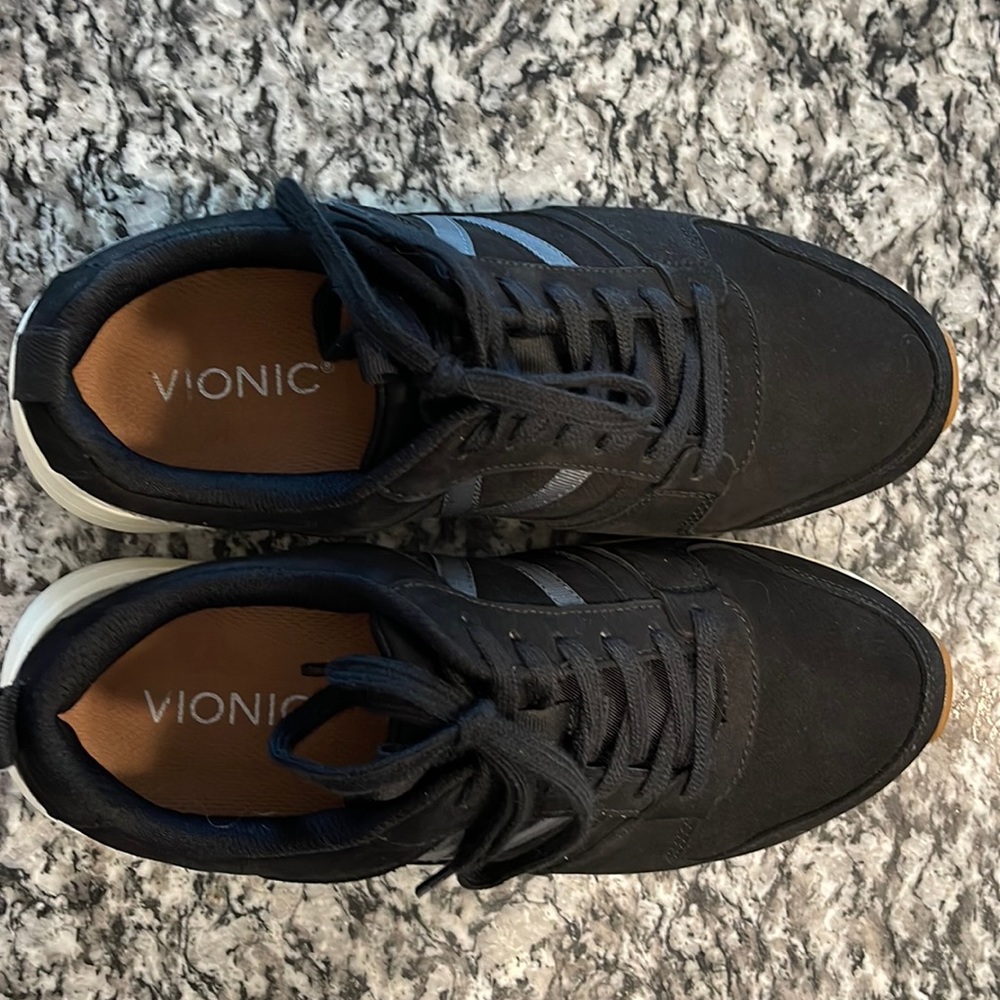 Vionic Rechelle Sneakers